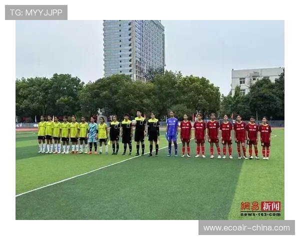 聚焦绿茵巨星成长轨迹全面解读足球运动员竞技魅力与精神风采之光