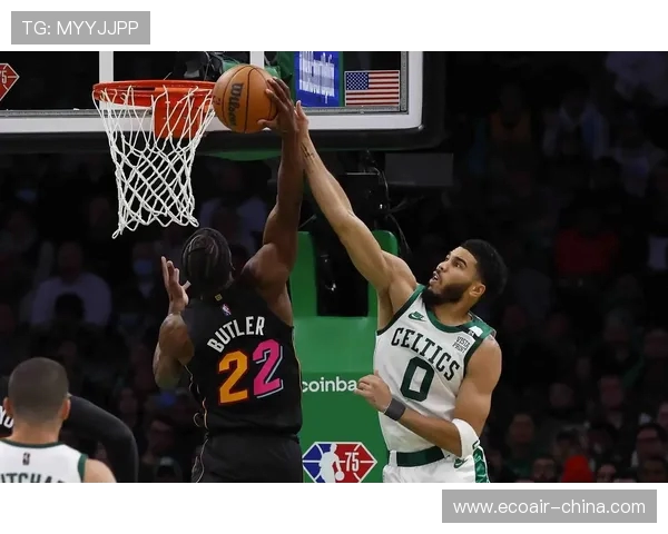 凯尔特人与雄鹿巅峰对决揭开东部霸主之争激战再燃全场沸腾